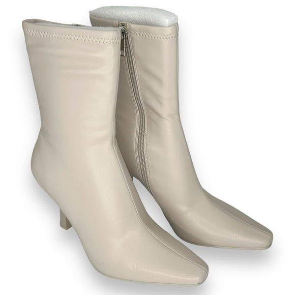 Steve Madden Shoes - NEW Steve Madden Vakay Sock Booties in Bone Beige Size 6.5 High Heel Bootie NWOT